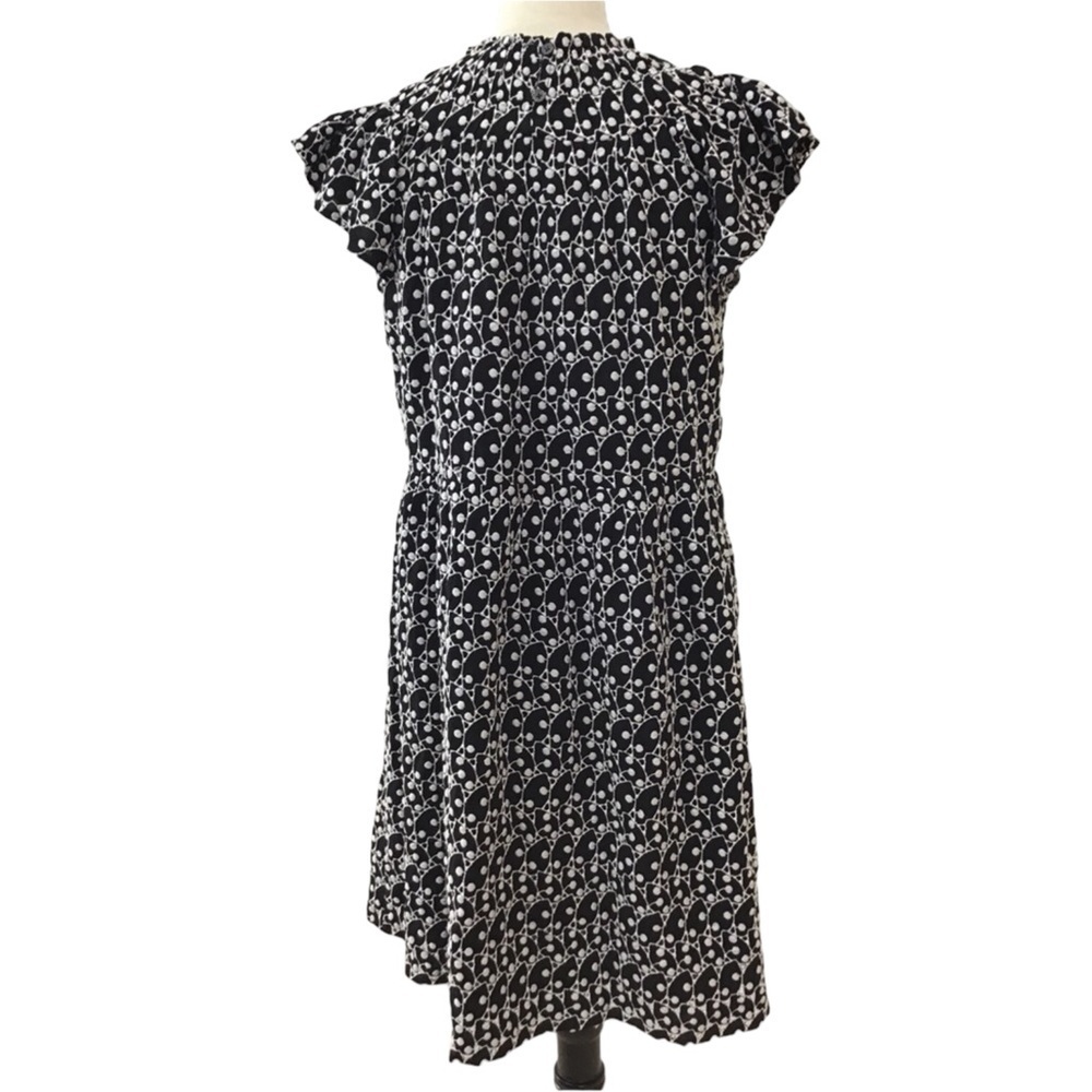 Loft Black White Eyelet Smocked Yoke Cap Sleeve Swing Dress Size SP NEW - Picture 6 of 11